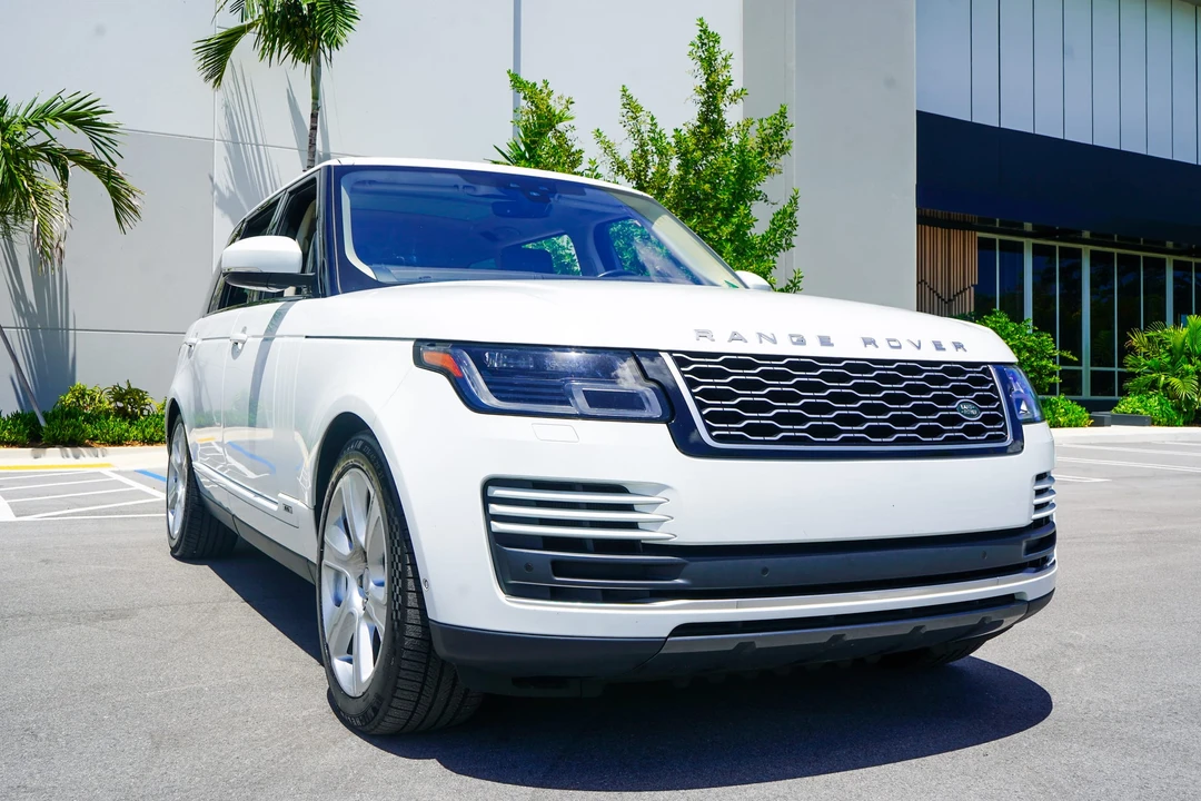 2018 Land Rover Range Rover L405 - Image 12 of 31