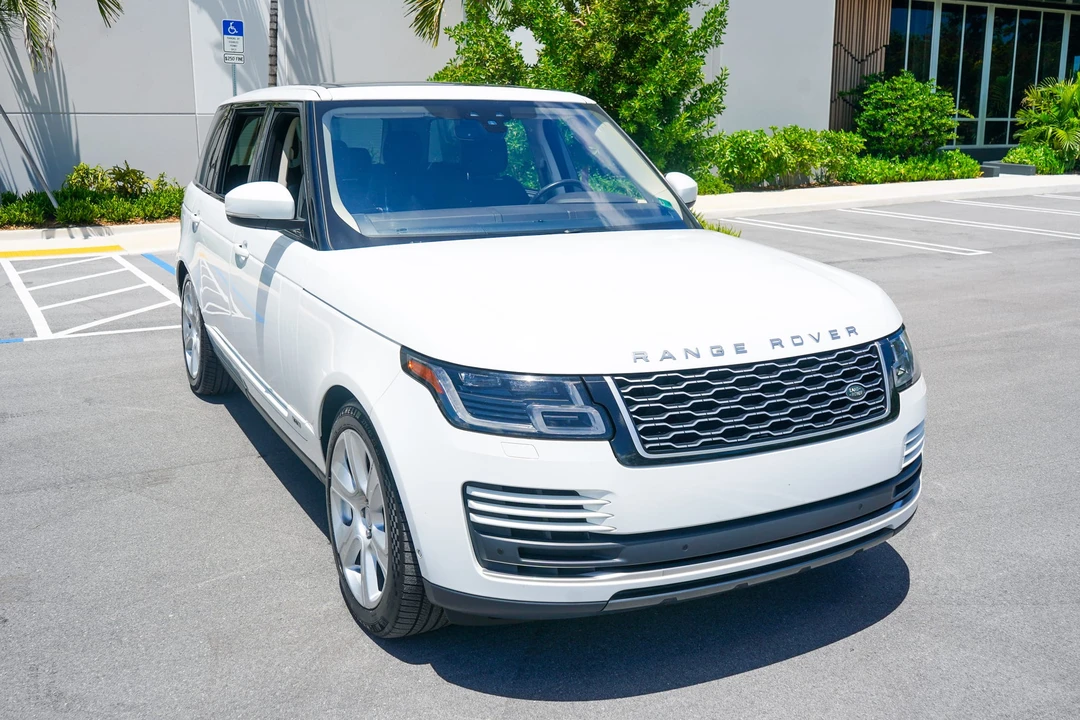 2018 Land Rover Range Rover L405 - Image 11 of 31