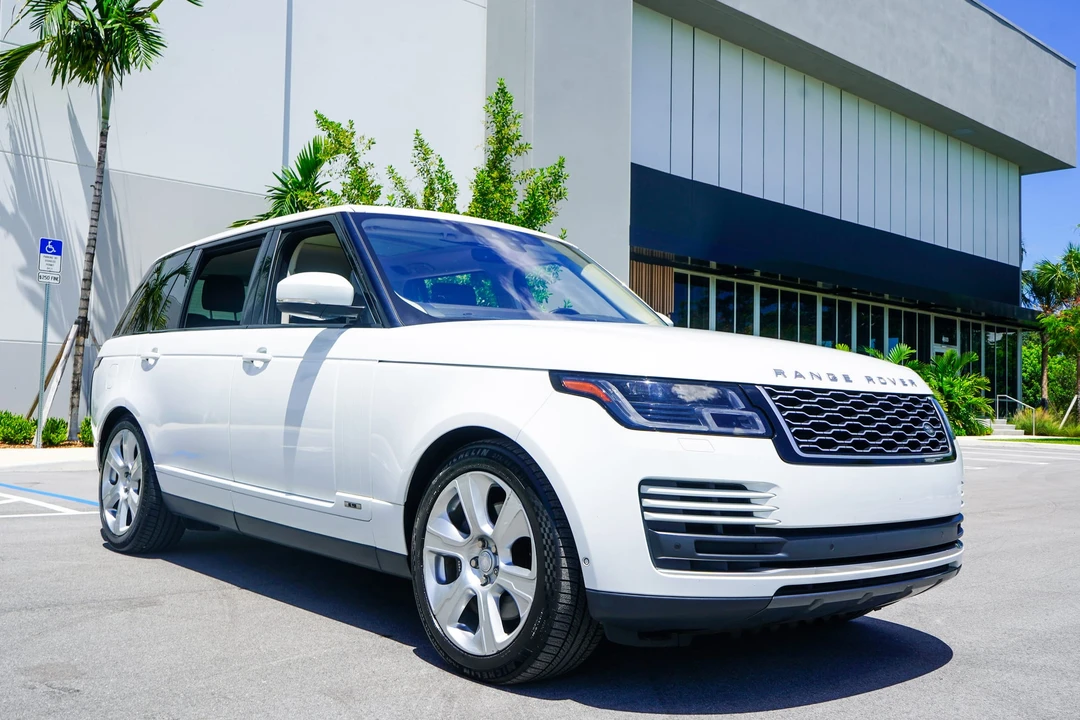 2018 Land Rover Range Rover L405 - Image 10 of 31