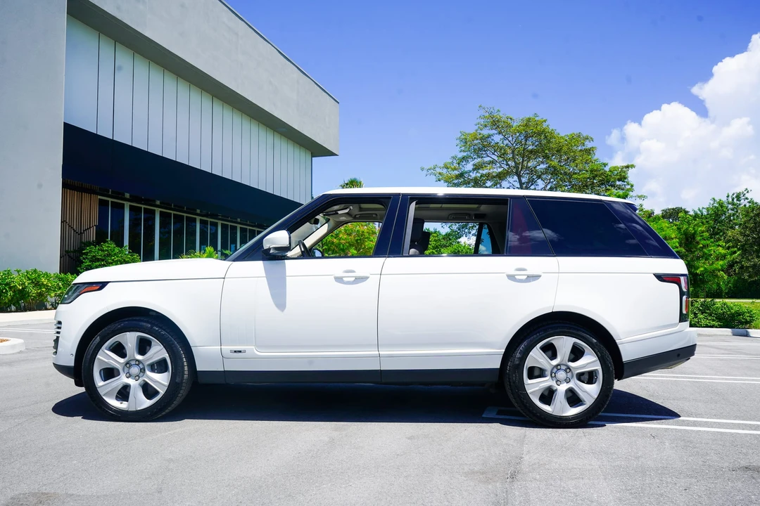 2018 Land Rover Range Rover L405 - Image 29 of 31