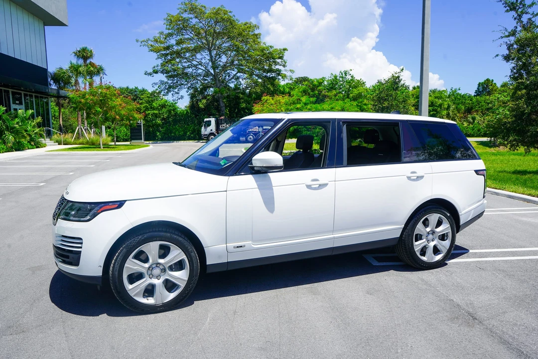 2018 Land Rover Range Rover L405 - Image 26 of 31