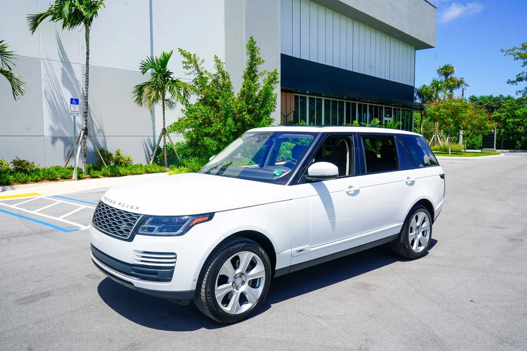 2018 Land Rover Range Rover L405 - Image 20 of 31