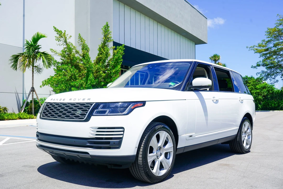 2018 Land Rover Range Rover L405 - Image 19 of 31