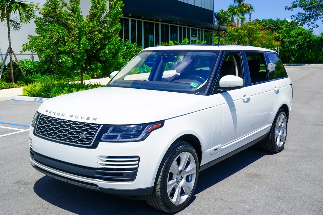 2018 Land Rover Range Rover L405 - Image 18 of 31