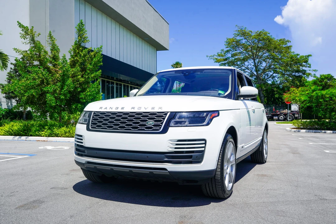 2018 Land Rover Range Rover L405 - Image 17 of 31