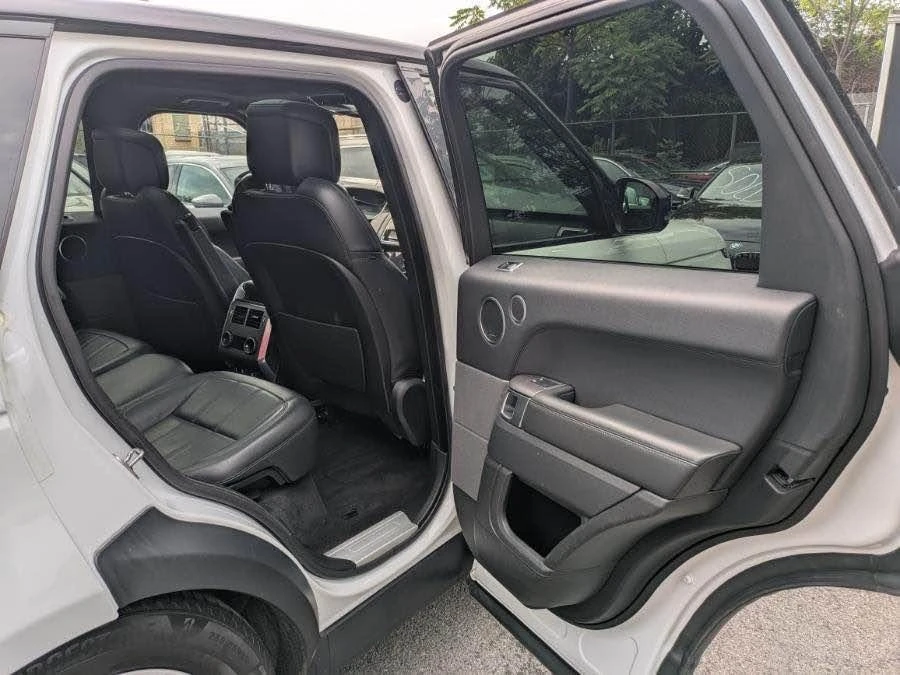 2018 Land Rover Range Rover L405 - Image 5 of 10