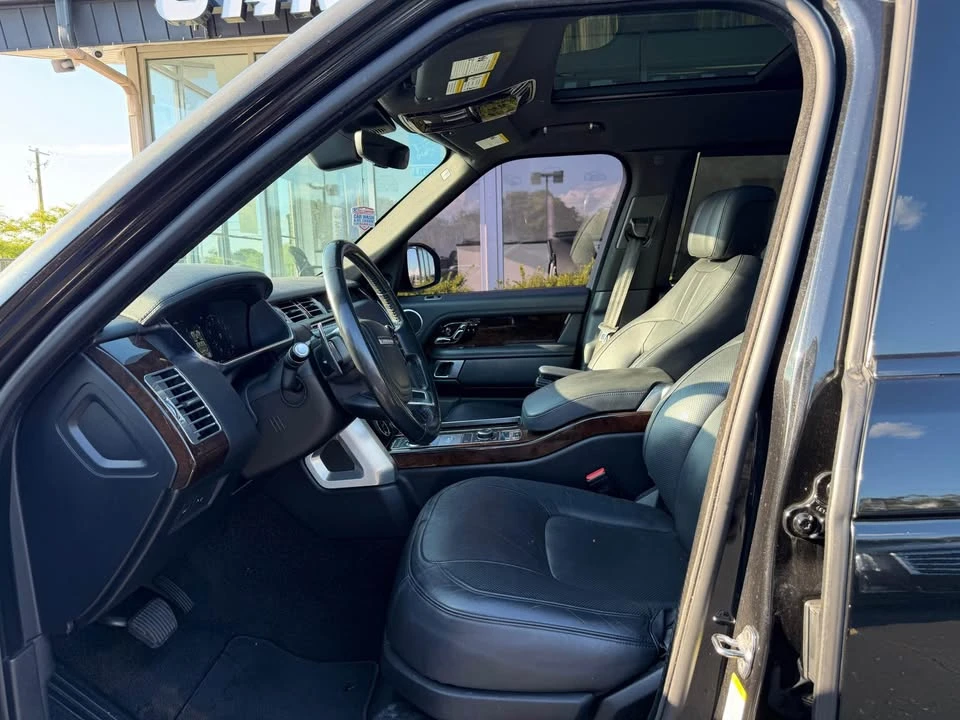 2018 Land Rover Range Rover L405 - Image 9 of 14