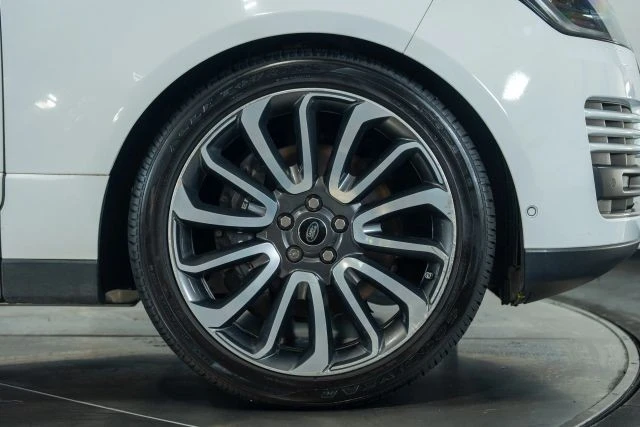 2018 Land Rover Range Rover L405 - Image 17 of 21