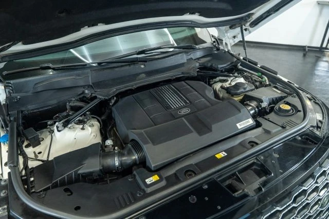 2018 Land Rover Range Rover L405 - Image 5 of 21