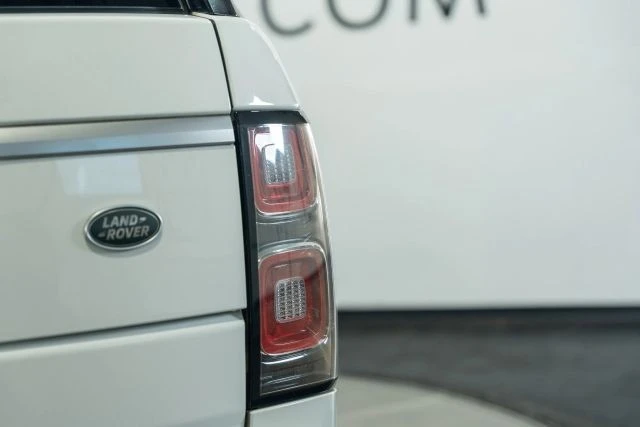 2018 Land Rover Range Rover L405 - Image 20 of 21