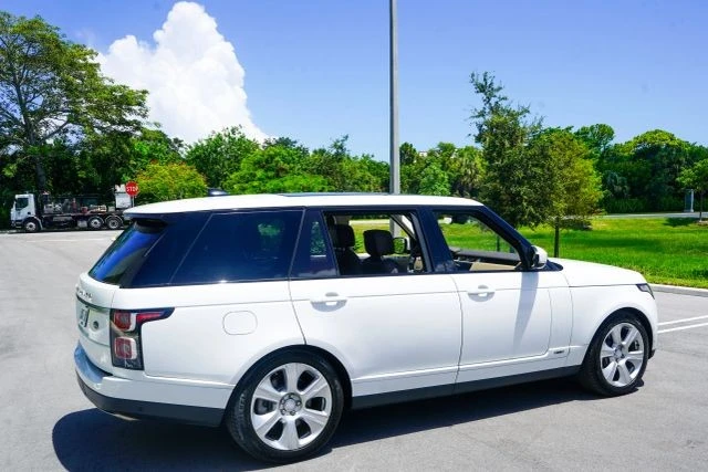 2018 Land Rover Range Rover L405 - Image 12 of 31
