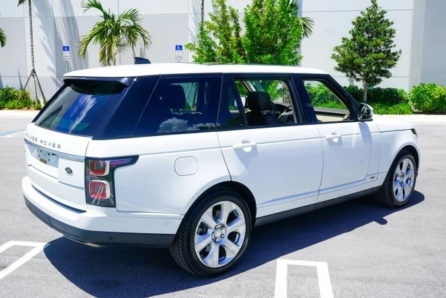 2018 Land Rover Range Rover L405 - Image 14 of 31