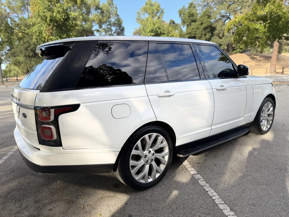 2018 Land Rover Range Rover L405 - Image 24 of 31