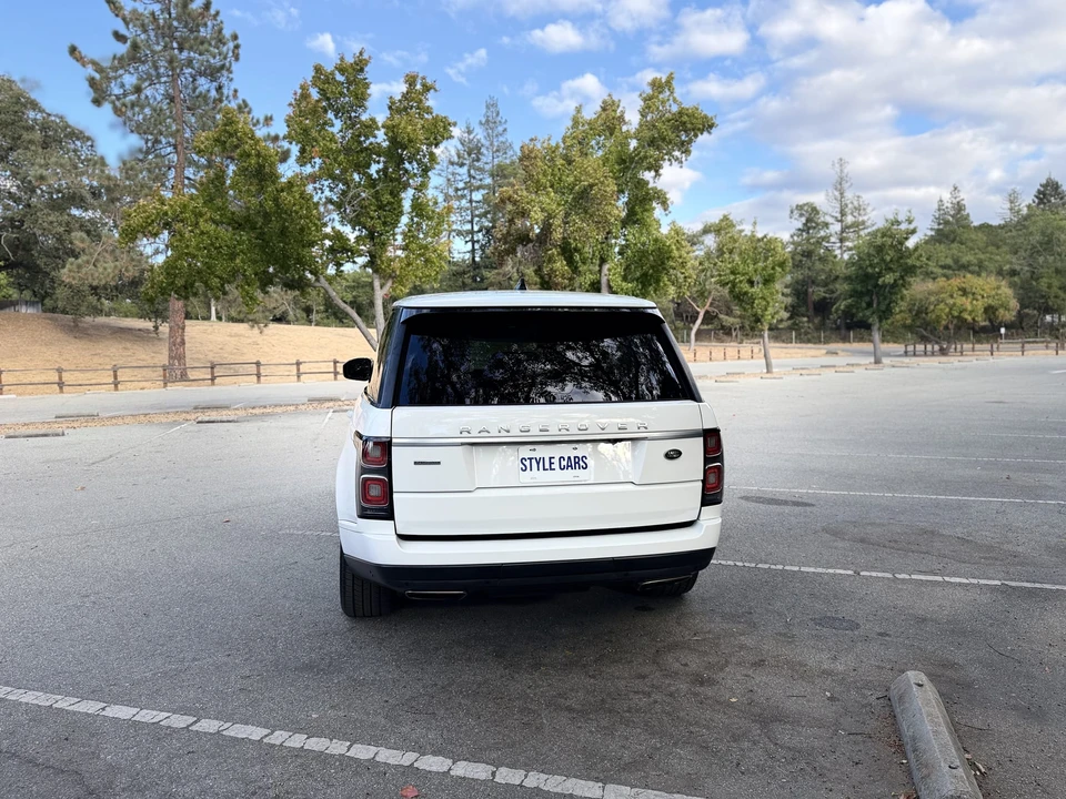 2018 Land Rover Range Rover L405 - Image 10 of 31