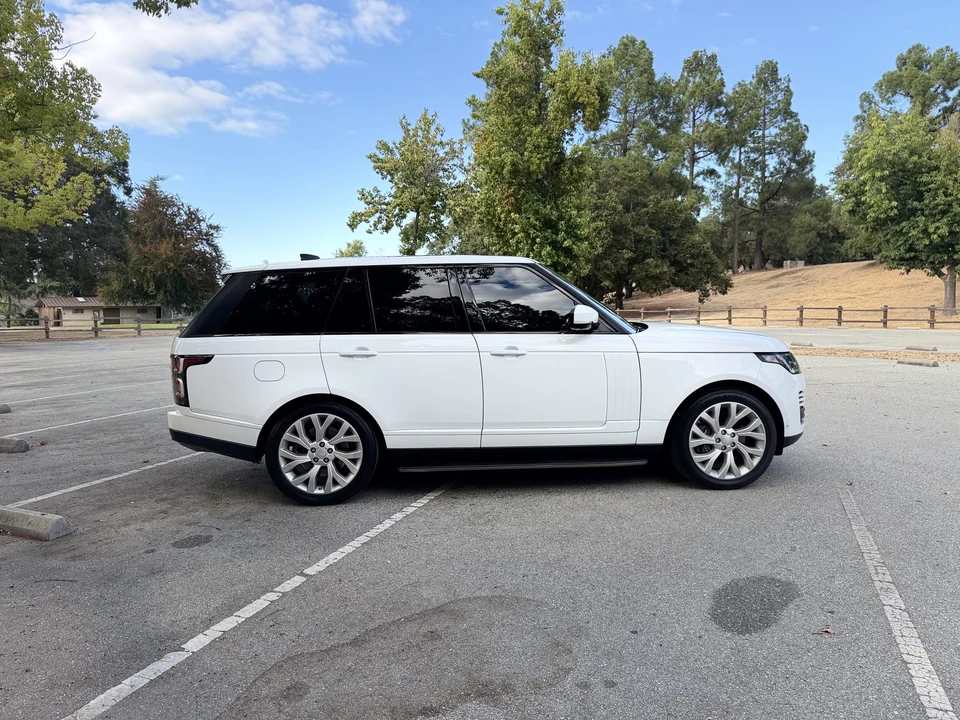 2018 Land Rover Range Rover L405 - Image 13 of 31