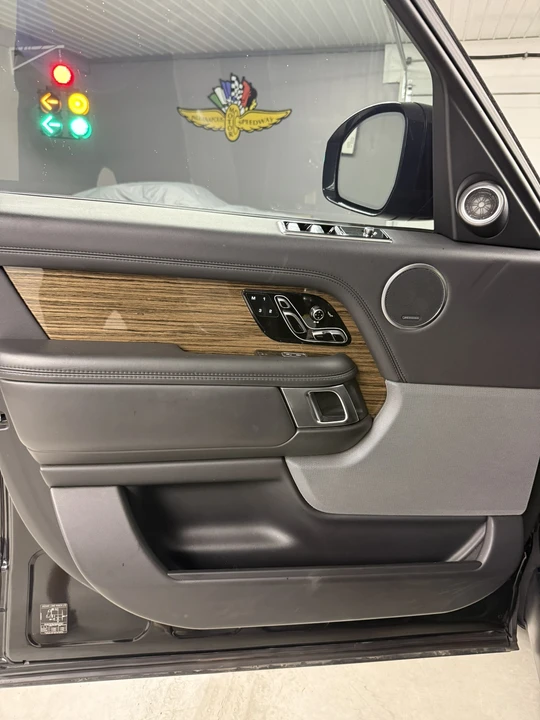 2018 Land Rover Range Rover L405 - Image 24 of 31