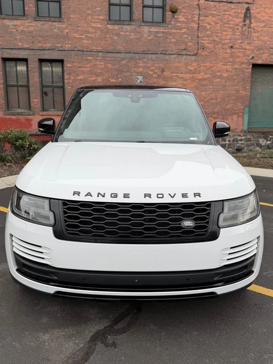 2018 Land Rover Range Rover L405 - Image 2 of 11