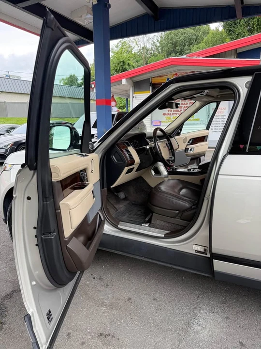 2018 Land Rover Range Rover L405 - Image 9 of 20