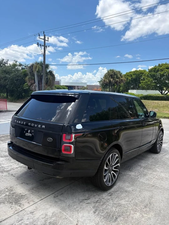 2018 Land Rover Range Rover L405 - Image 5 of 11