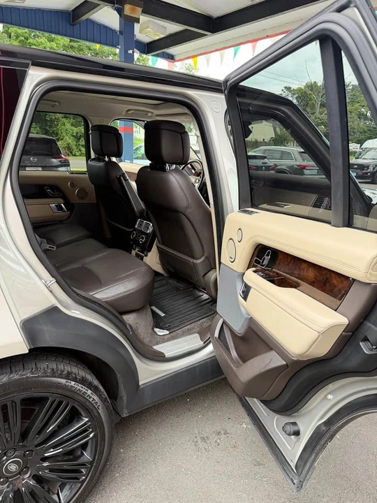 2018 Land Rover Range Rover L405 - Image 15 of 20