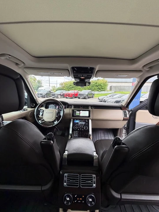 2018 Land Rover Range Rover L405 - Image 17 of 20