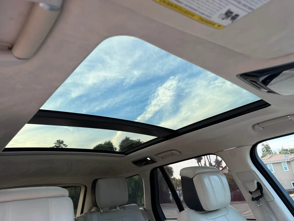 2018 Land Rover Range Rover L405 - Image 11 of 15