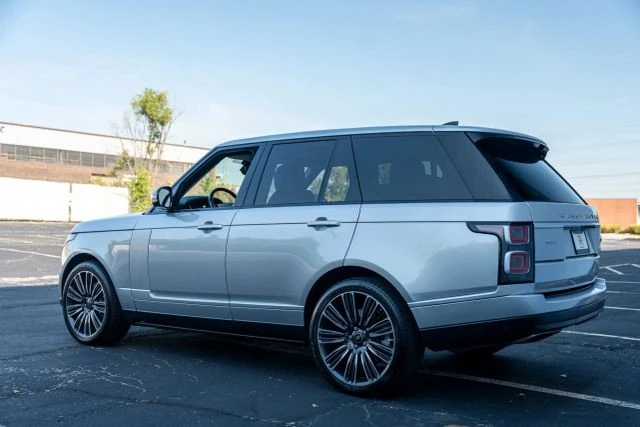 2018 Land Rover Range Rover L405 - Image 11 of 16