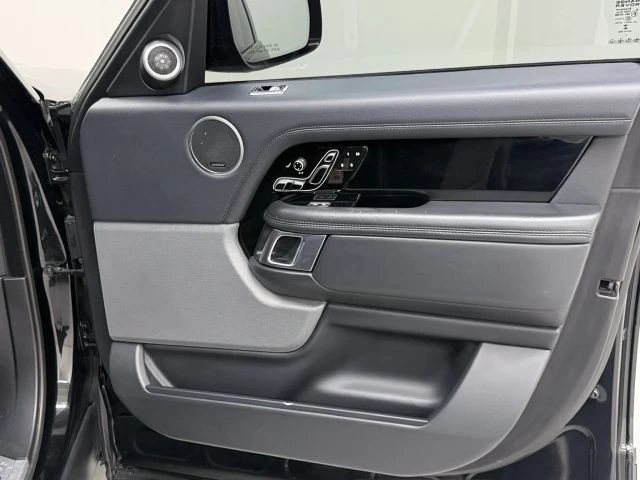 2018 Land Rover - Image 19 of 31