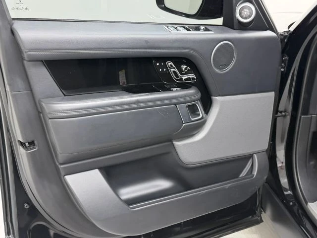2018 Land Rover - Image 18 of 31