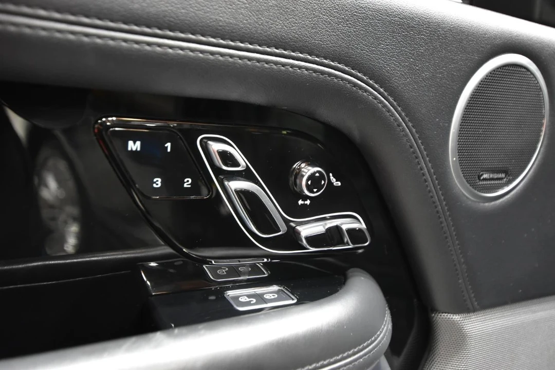 2018 Land Rover Range Rover L405 - Image 10 of 31