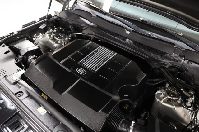2018 Land Rover Range Rover L405 - Image 17 of 21