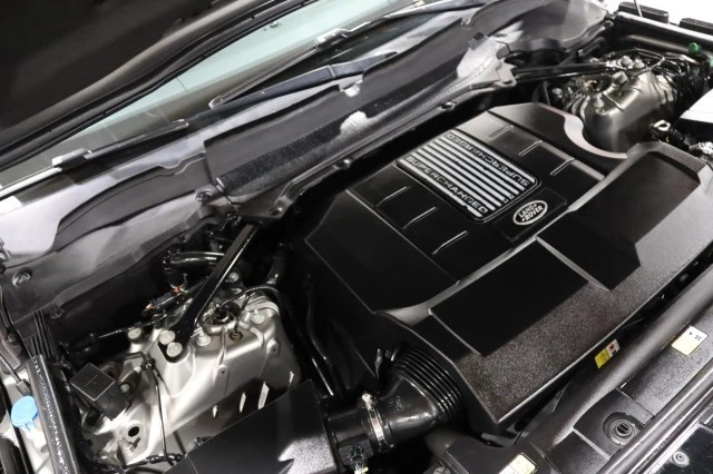 2018 Land Rover Range Rover L405 - Image 16 of 21