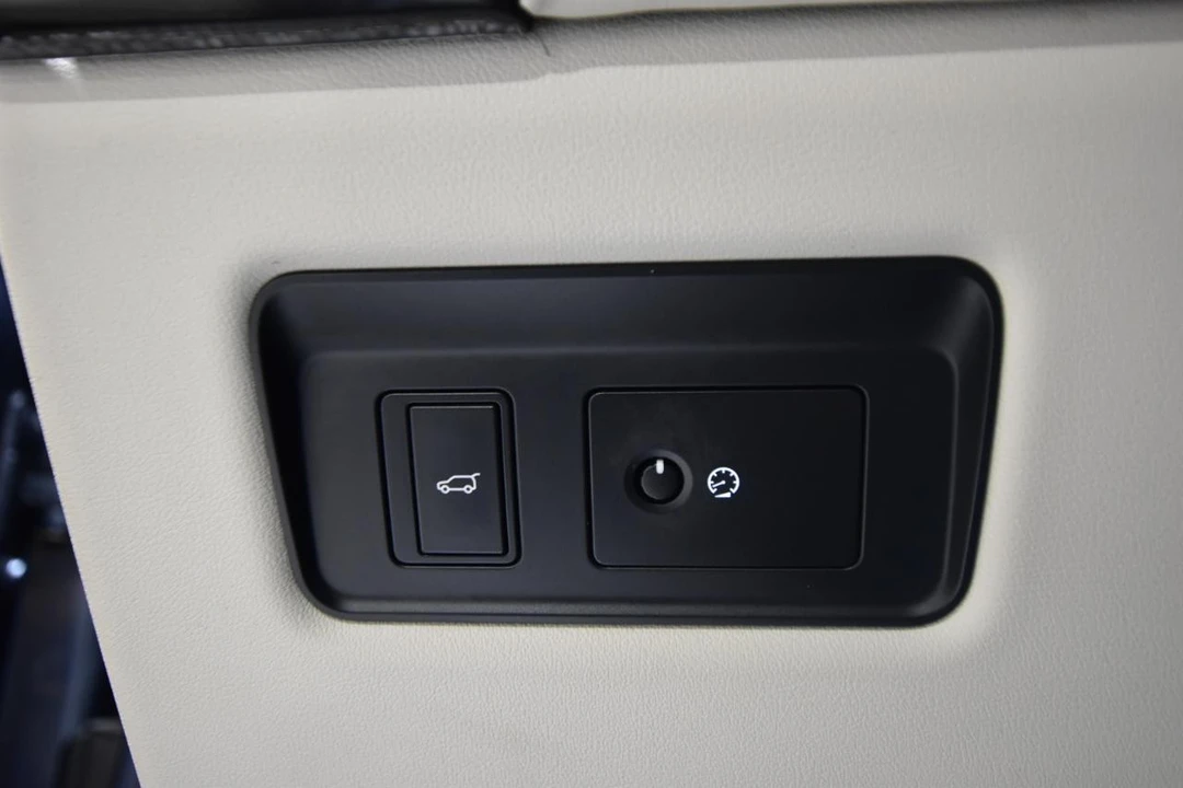 2018 Land Rover Range Rover L405 - Image 15 of 21