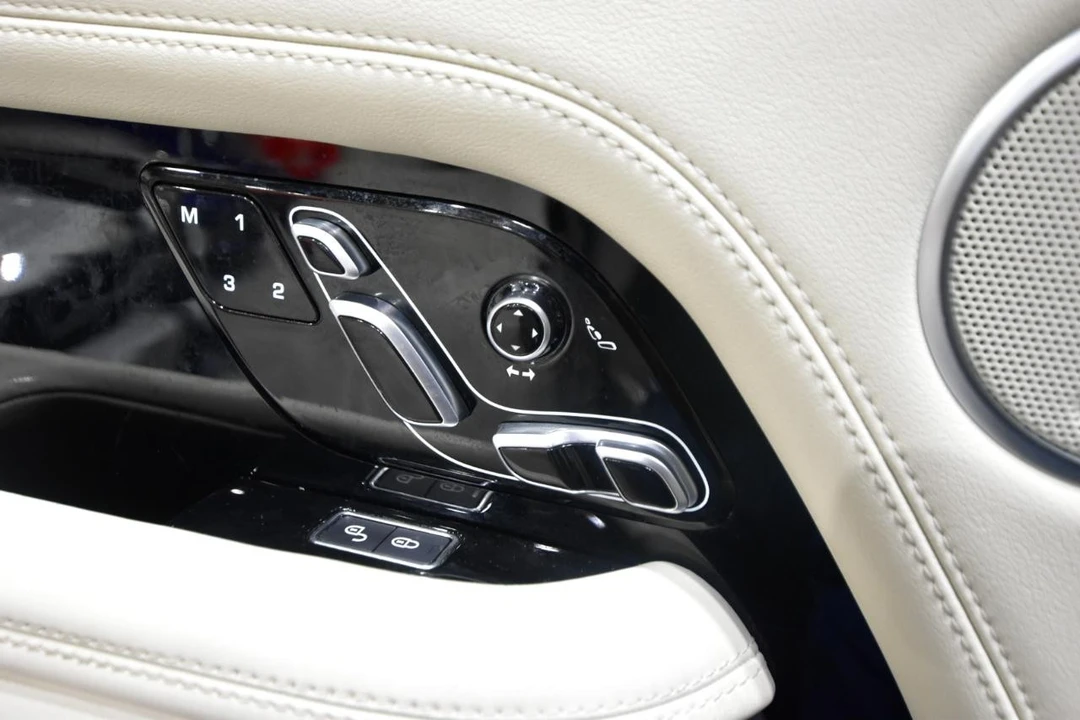 2018 Land Rover Range Rover L405 - Image 13 of 31