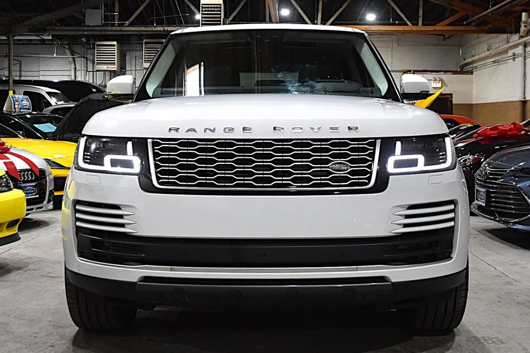 2018 Land Rover Range Rover L405 - Image 2 of 31