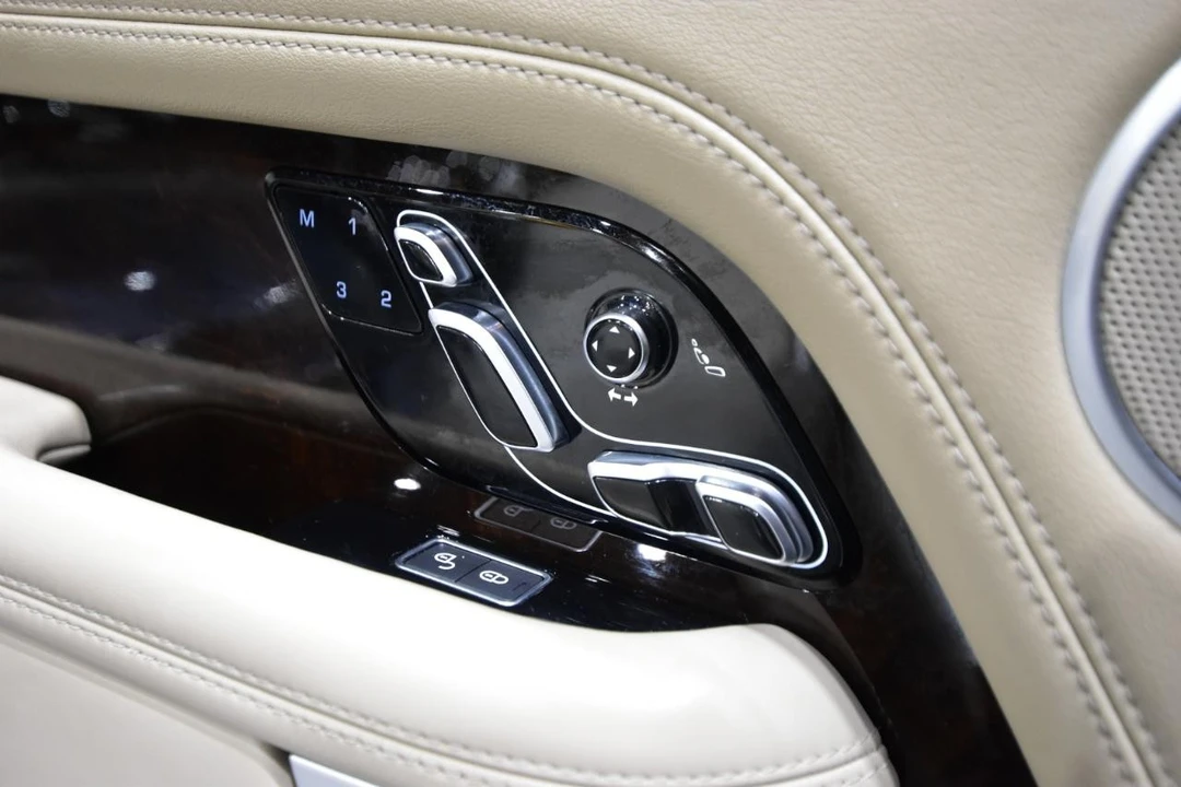 2018 Land Rover Range Rover L405 - Image 13 of 31