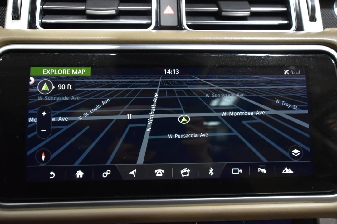 2018 Land Rover Range Rover L405 - Image 24 of 31