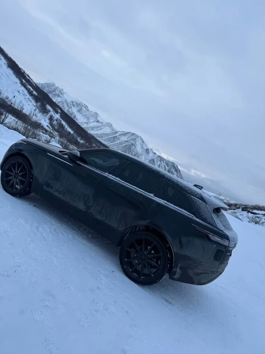 2018 Land Rover Range Rover Velar - Image 3 of 10