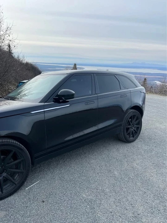 2018 Land Rover Range Rover Velar - Image 4 of 10