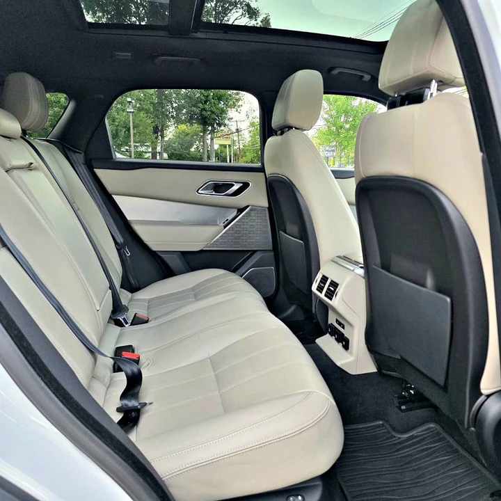2018 Land Rover Range Rover Velar - Image 14 of 18