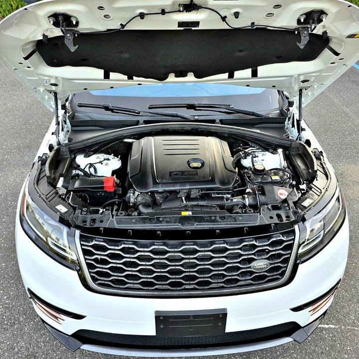2018 Land Rover Range Rover Velar - Image 15 of 18