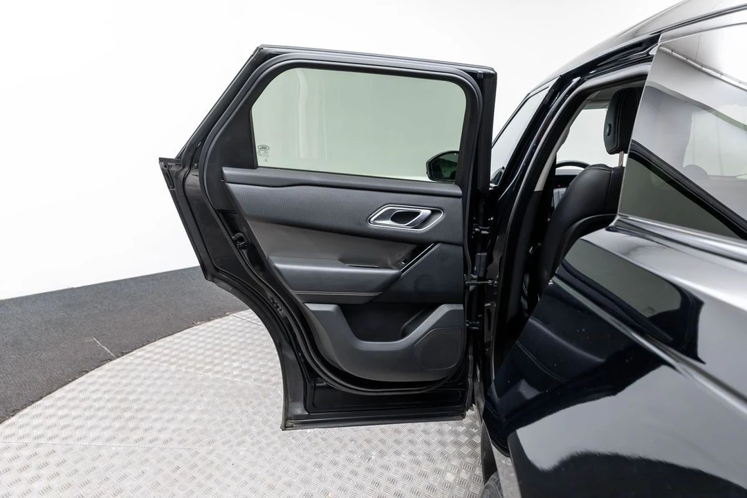 2018 Land Rover Range Rover Velar - Image 12 of 12