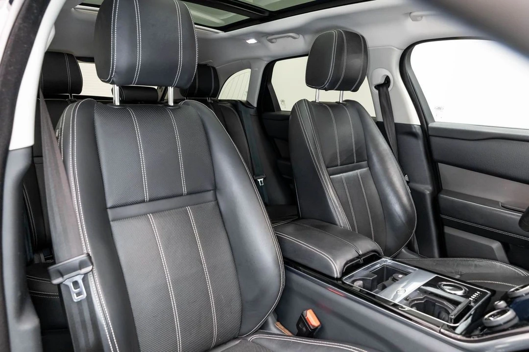 2018 Land Rover Range Rover Velar - Image 18 of 21