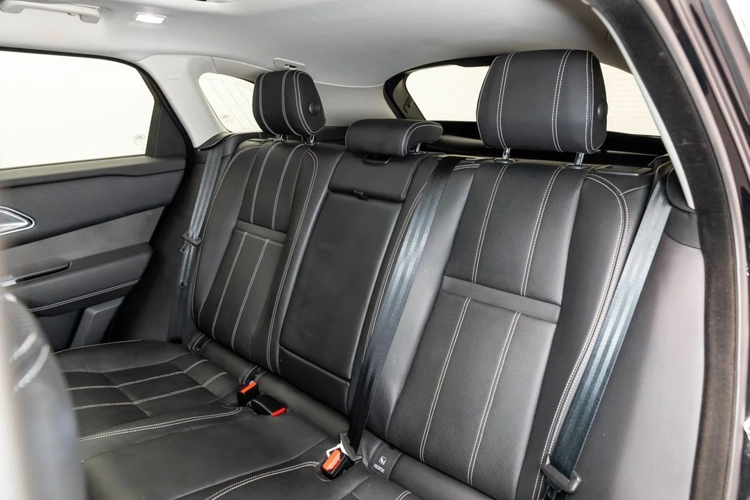 2018 Land Rover Range Rover Velar - Image 21 of 21