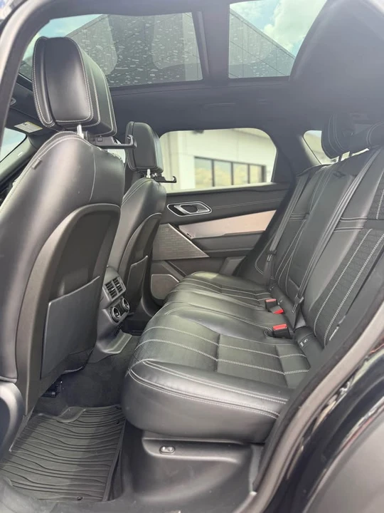 2018 Land Rover Range Rover Velar - Image 8 of 15