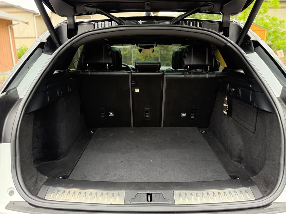2018 Land Rover Range Rover Velar - Image 16 of 19