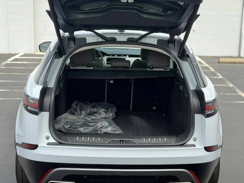 2018 Land Rover Range Rover Velar - Image 11 of 20