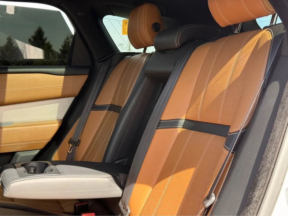 2018 Land Rover Range Rover Velar - Image 12 of 19