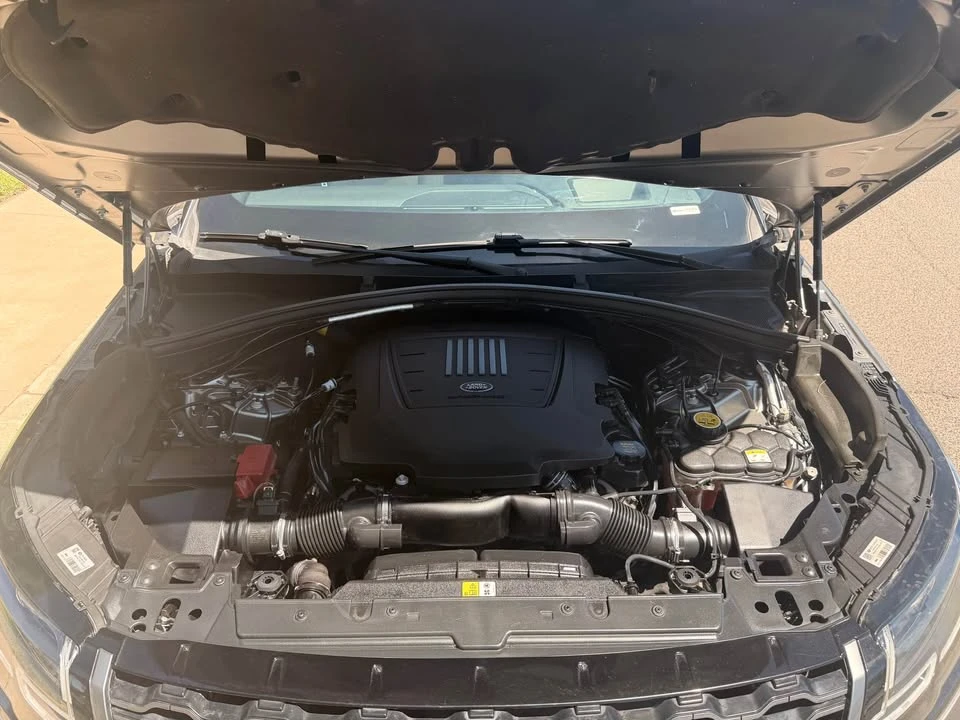 2018 Land Rover Range Rover Velar - Image 13 of 18