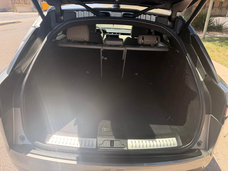 2018 Land Rover Range Rover Velar - Image 14 of 18